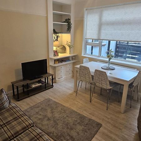 Leigh-On-Sea Retreat - 2 Bedroom Apartment Esterno foto